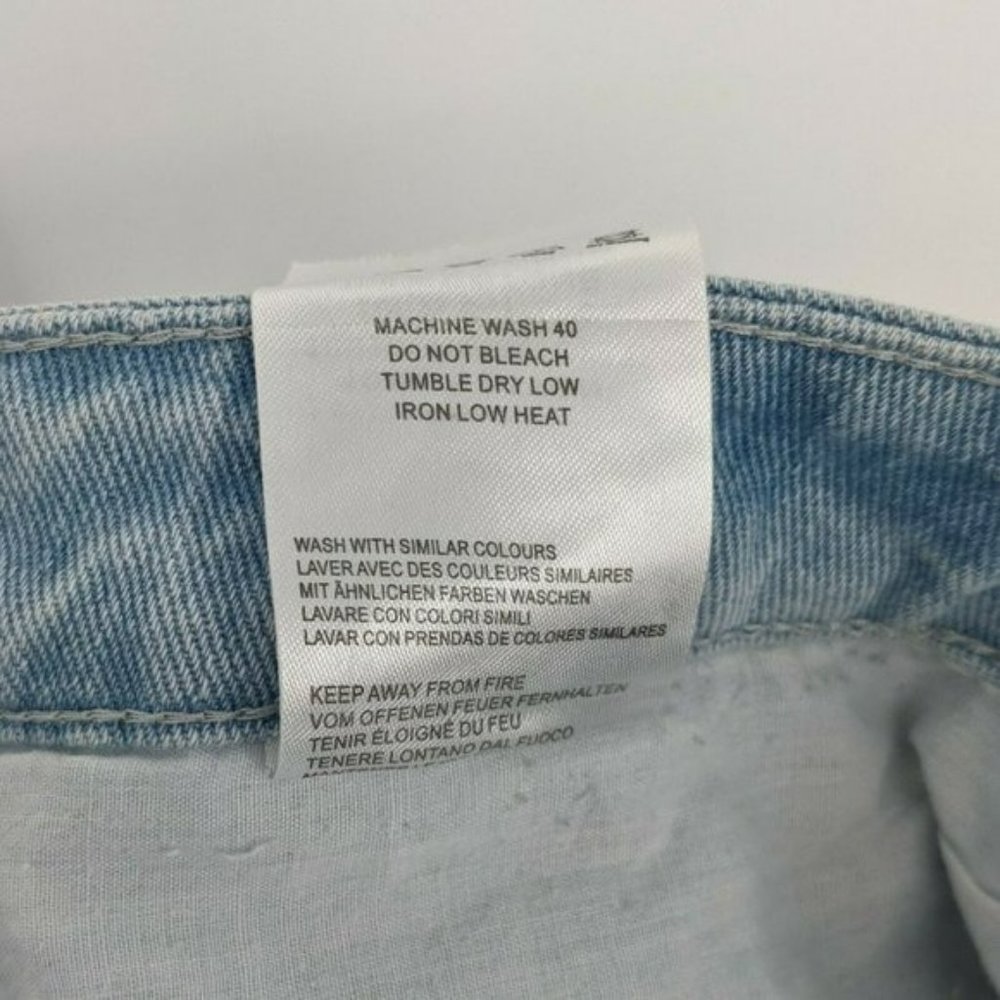 Liquor N Poker Curve 18 Light Wash Blue Distressed Jeans 100% Cotton Plus Size - Picture 12 of 13